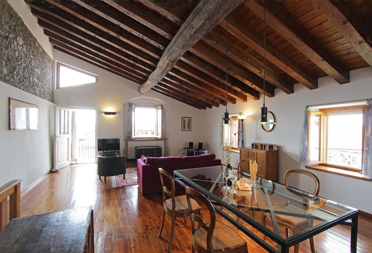Casa Marsilva - Holiday Apartment With Roof Terrace, Near The Lake توسكولانو ماديرنو المظهر الخارجي الصورة